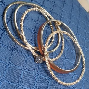 Monet goldtone stack (#208)